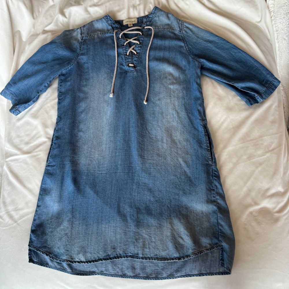 Denim Tie-Neck Tunic Dress Cloth & Stone-  Anthropologie. Has pockets! Sz Small